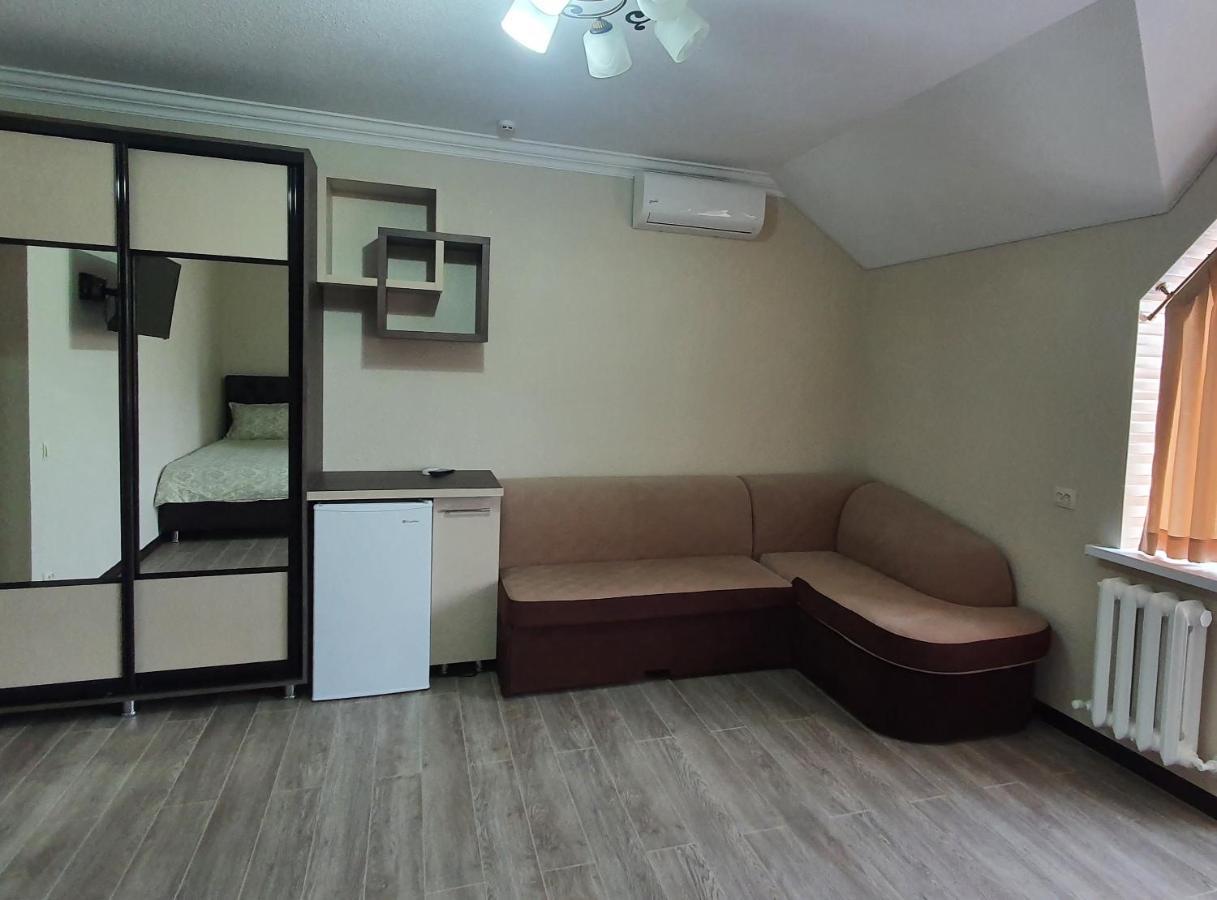 Hotel Konus Falesti Extérieur photo